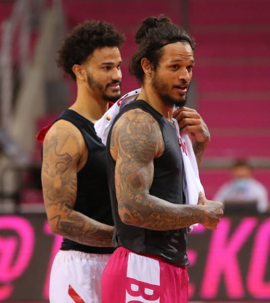 如张峻豪 如张峻豪