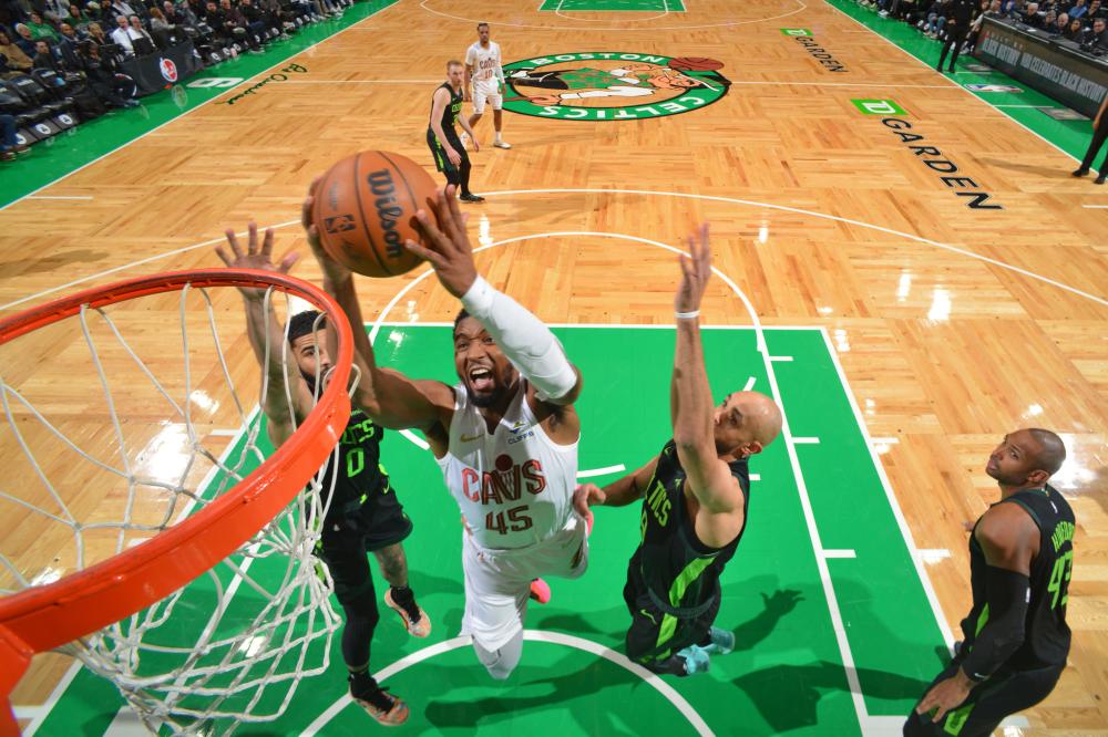 三战85分 三战85分