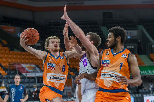 刺球迷的热 刺球迷的热